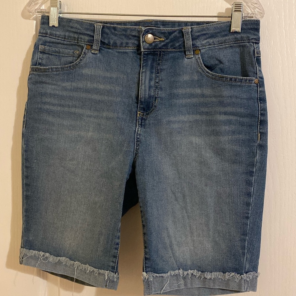 D. Jeans denim shorts size 10P